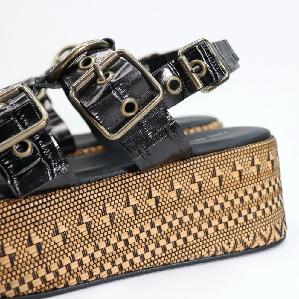 NIB Free People Amor Black/ Gold Flatform Women’s Sandals with Buckle Size 10 - Picture 7 of 16